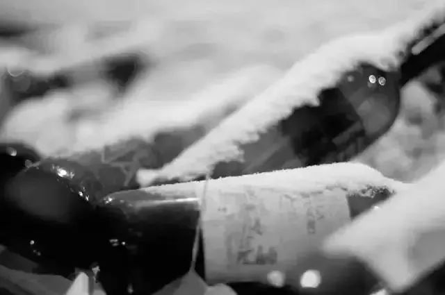 冬天該如何運(yùn)輸和保存紅酒？_深圳市東勝物流有限公司-深圳到香港物流,香港深圳貨運(yùn)運(yùn)輸,深圳香港進(jìn)出口,深港物流專線,中港物流,東勝物流集團(tuán)-大件物流到香港