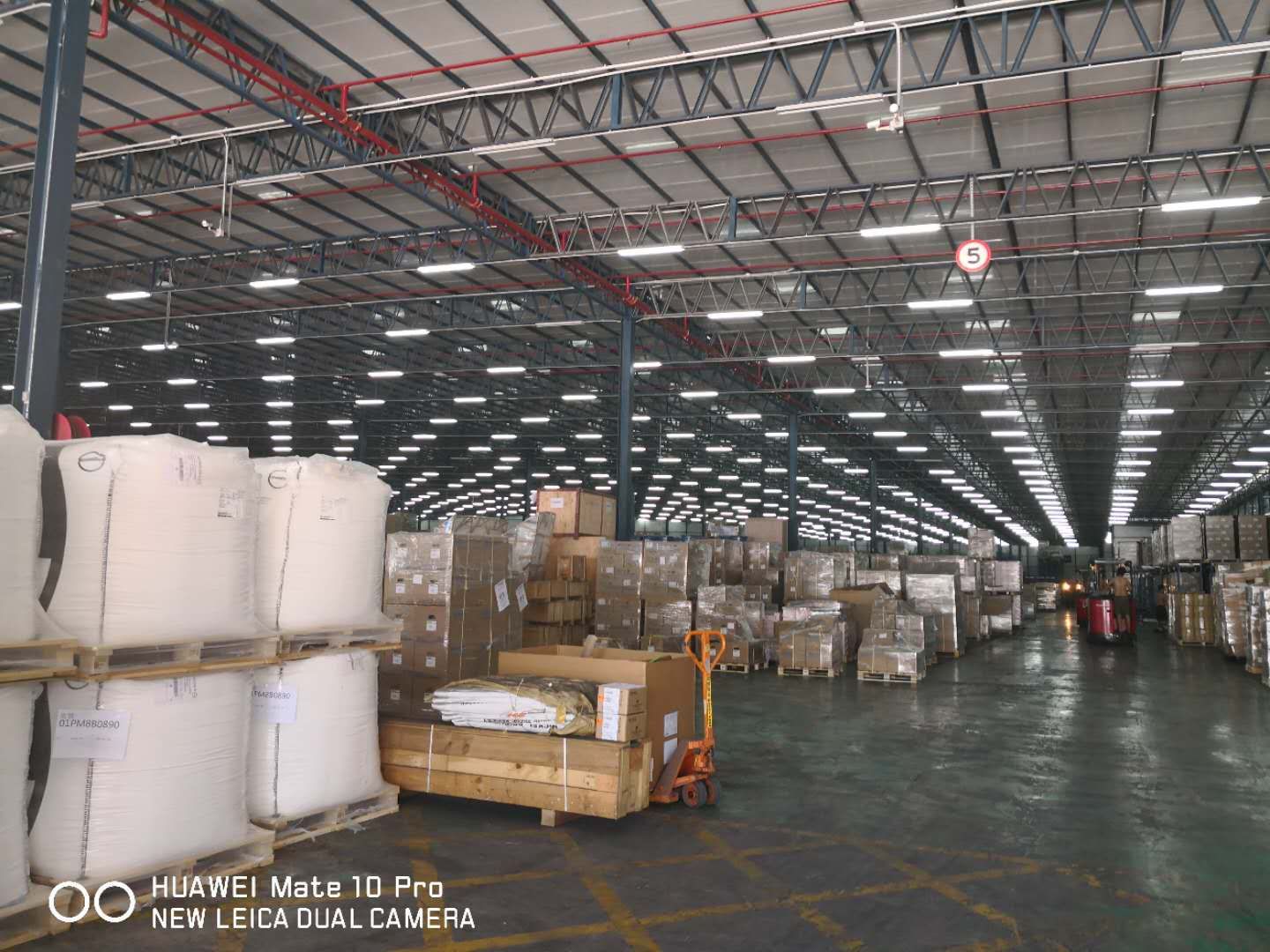 大型模具運輸：佛山發貨到香港，佛山到香港物流