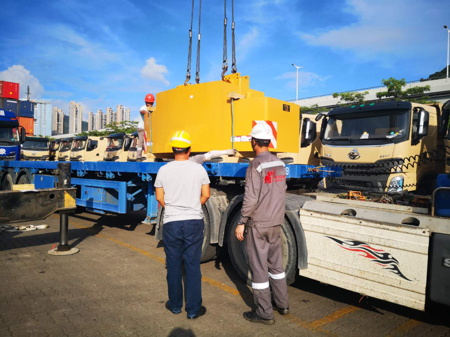 廣州發(fā)貨到香港運(yùn)輸價格,廣州到香港貨運(yùn)專線公司