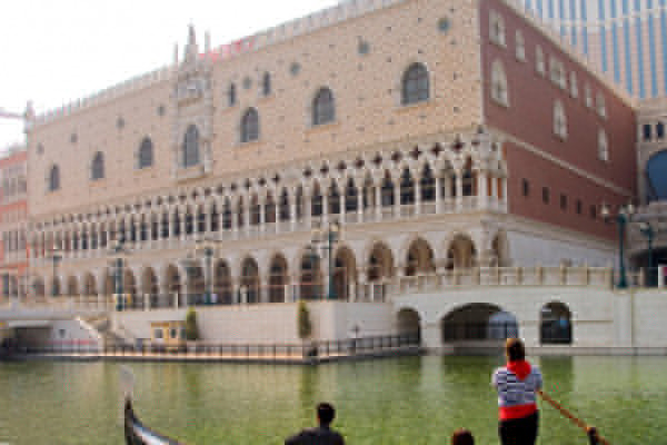 澳門威尼斯人展會(huì)運(yùn)輸案例；深圳東勝物流